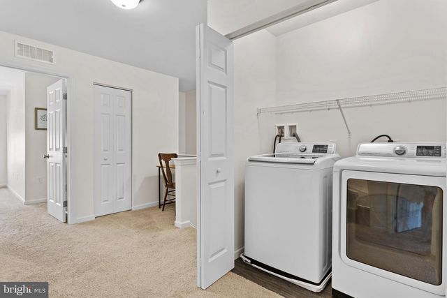 8116-J CARL WILLIAMS BLVD, Harrisburg, PA 17112
