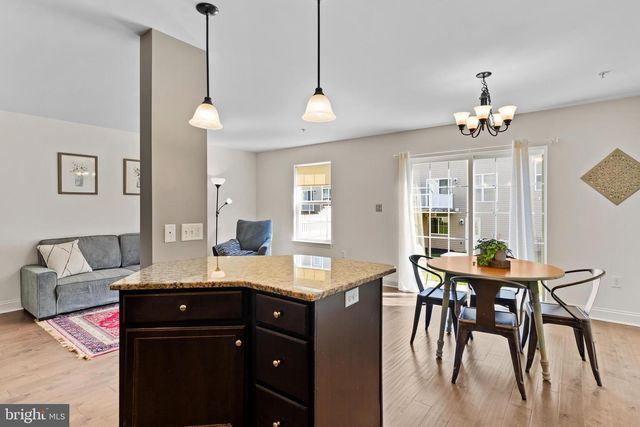 8116-J CARL WILLIAMS BLVD, Harrisburg, PA 17112