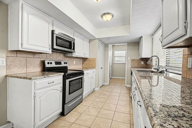 905 Stone Trail Drive, Plano, TX 75023