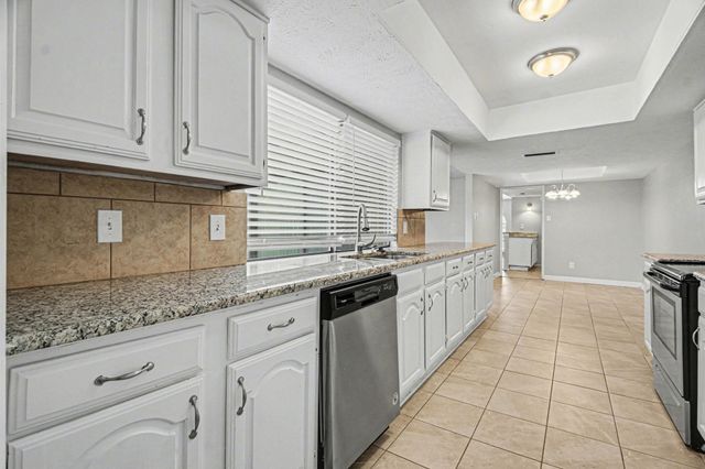 905 Stone Trail Drive, Plano, TX 75023