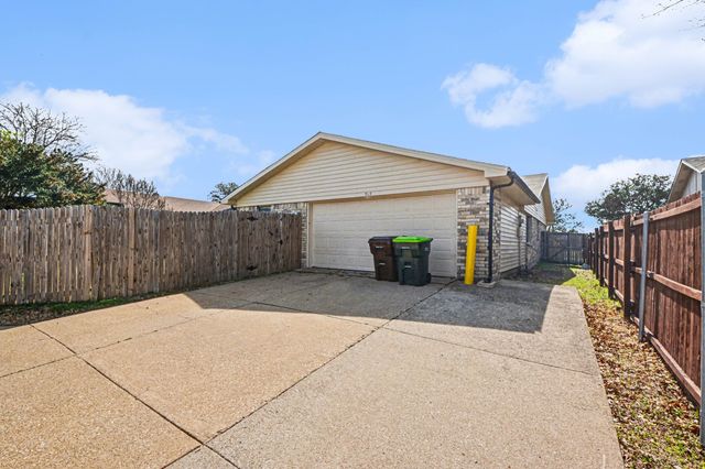 905 Stone Trail Drive, Plano, TX 75023