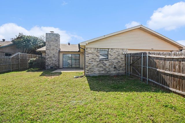 905 Stone Trail Drive, Plano, TX 75023