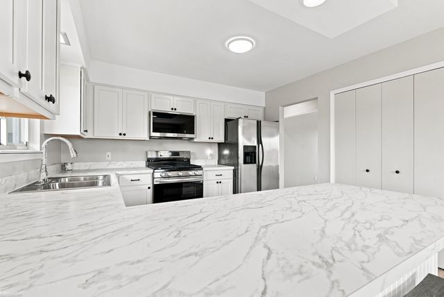 19580 Glenn Street, Roseville, MI 48066