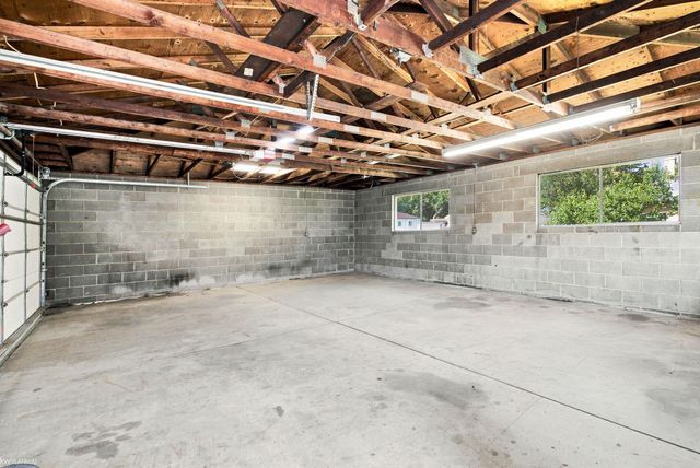 19580 Glenn Street, Roseville, MI 48066