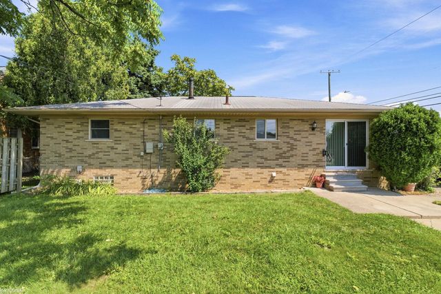 19580 Glenn Street, Roseville, MI 48066