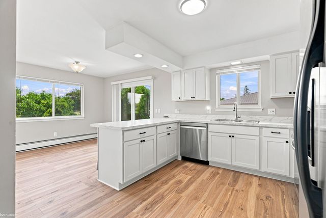 19580 Glenn Street, Roseville, MI 48066