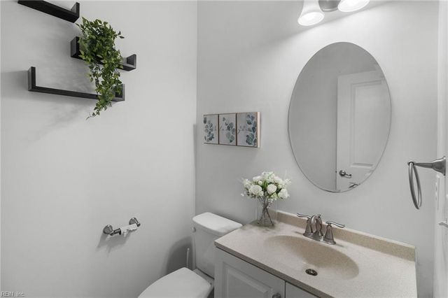 137 Boxwood LN, Smithfield, VA 23430