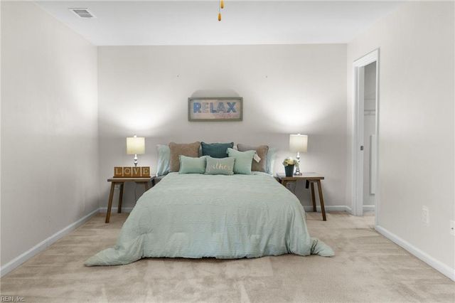 137 Boxwood LN, Smithfield, VA 23430