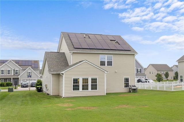 137 Boxwood LN, Smithfield, VA 23430