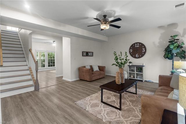 137 Boxwood LN, Smithfield, VA 23430