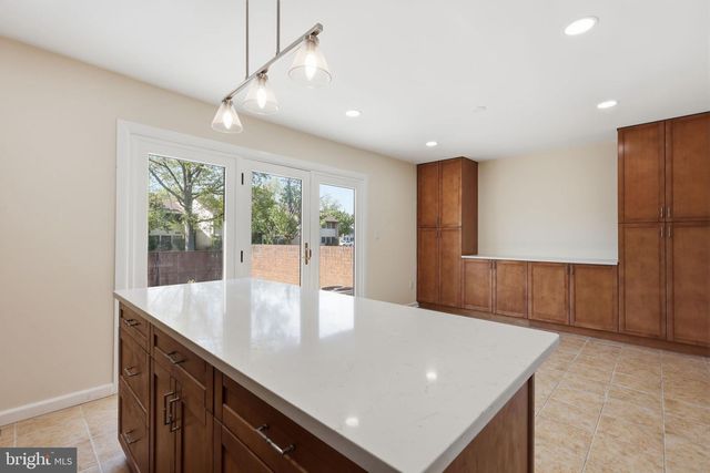 370 BOLTON RD, Hightstown, NJ 08520