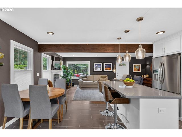 3675 Sw 93RD Ave, Portland, OR 97225