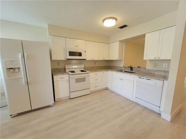 6014 Indrio Road 3, Fort Pierce, FL 34951
