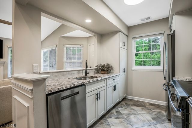38 Fieldstone Road Ondo, Bedminster Twp., NJ 07921