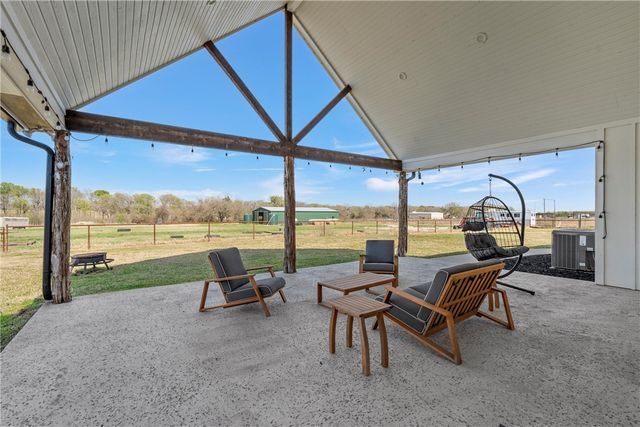 399 Satin Road, Chilton, TX 76632
