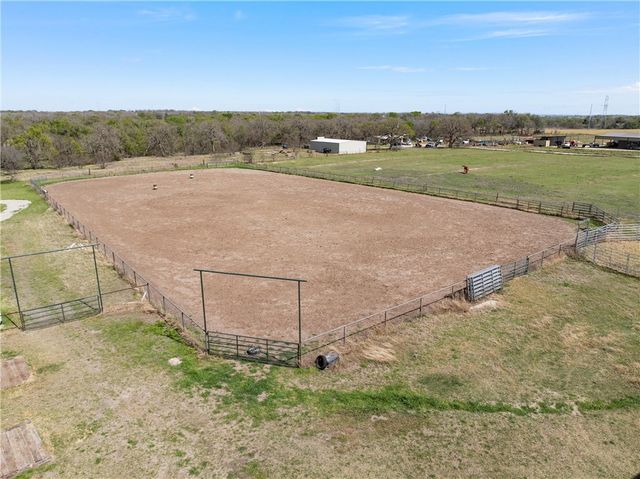 399 Satin Road, Chilton, TX 76632