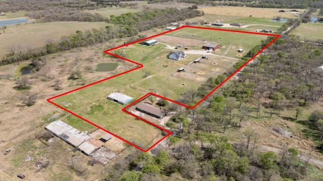 399 Satin Road, Chilton, TX 76632