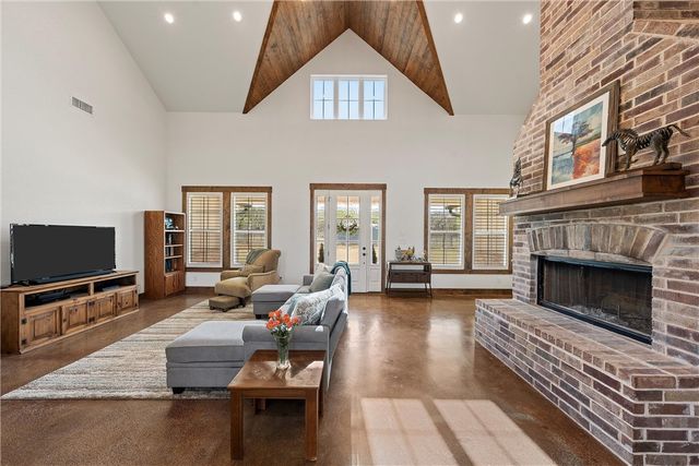 399 Satin Road, Chilton, TX 76632