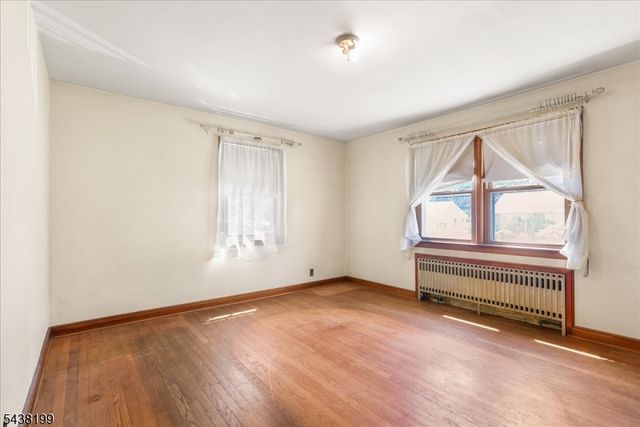 236 Hickory Ave, Garwood Boro, NJ 07027