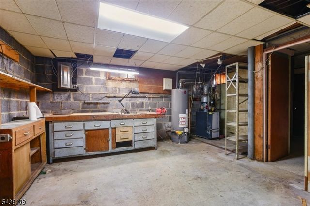 236 Hickory Ave, Garwood Boro, NJ 07027