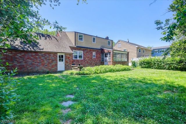 236 Hickory Ave, Garwood Boro, NJ 07027