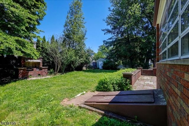 236 Hickory Ave, Garwood Boro, NJ 07027
