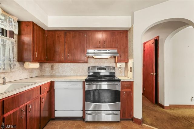 236 Hickory Ave, Garwood Boro, NJ 07027