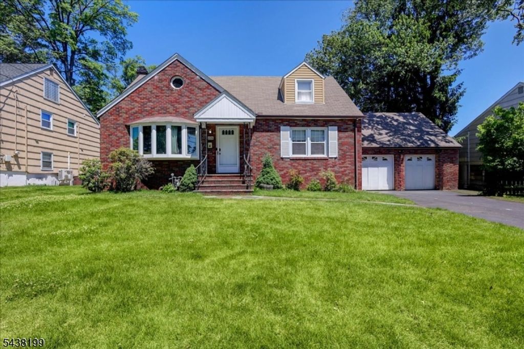 236 Hickory Ave, Garwood Boro, NJ 07027