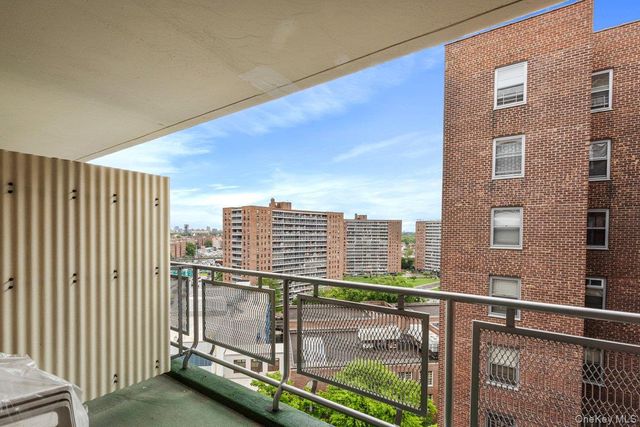 61-15 97 Street 12H, Rego Park, NY 11374