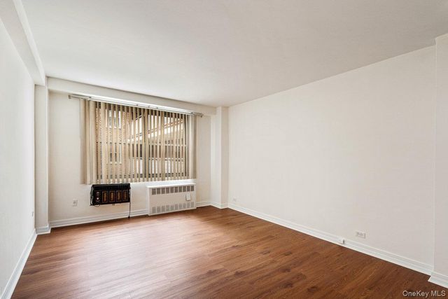 61-15 97 Street 12H, Rego Park, NY 11374