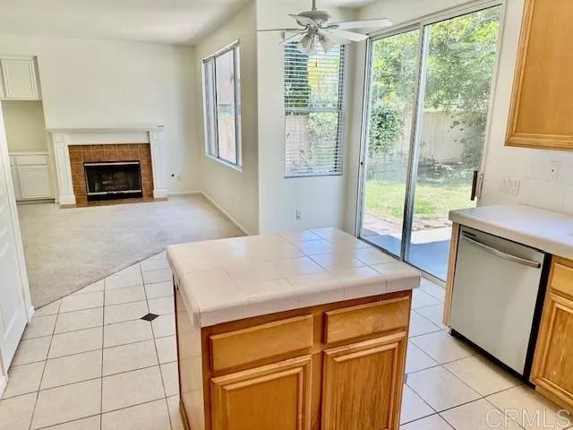 4926 ALMONDWOOD Way, San Diego, CA 92130