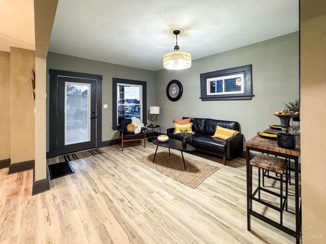 3472 Woodburn Avenue, Cincinnati, OH 45207