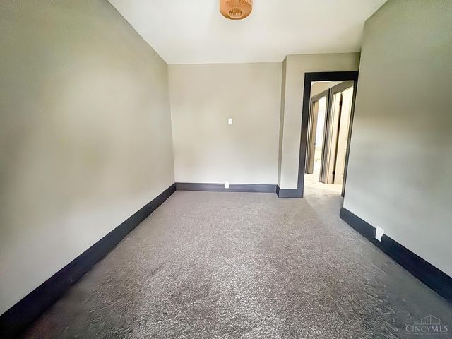 3472 Woodburn Avenue, Cincinnati, OH 45207