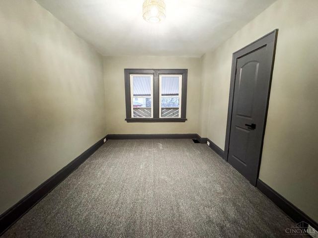 3472 Woodburn Avenue, Cincinnati, OH 45207