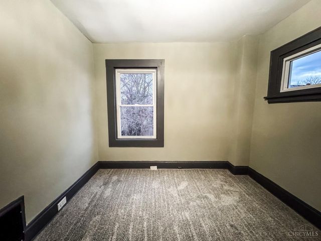 3472 Woodburn Avenue, Cincinnati, OH 45207