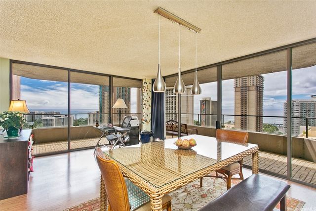 1910 Ala Moana Boulevard 25A, Honolulu, HI 96815
