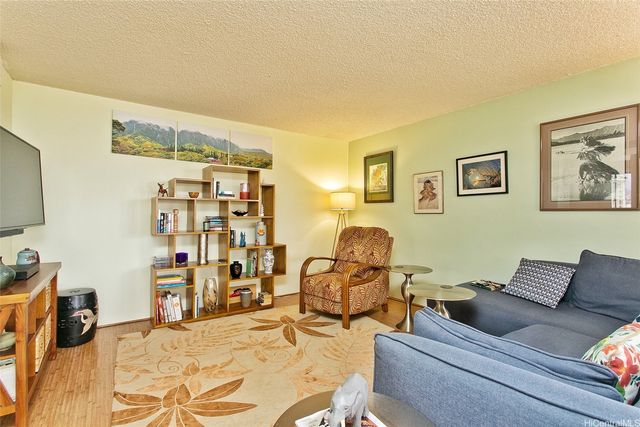 1910 Ala Moana Boulevard 25A, Honolulu, HI 96815