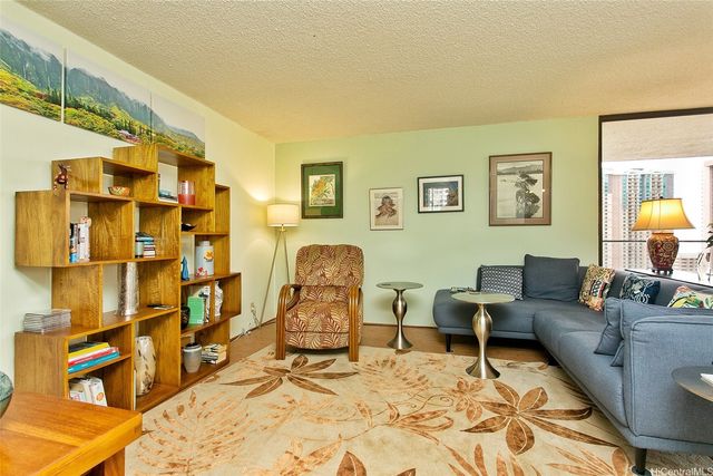 1910 Ala Moana Boulevard 25A, Honolulu, HI 96815