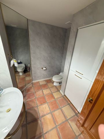 8975 BRIDGE FOREST DR, Germantown, TN 38138