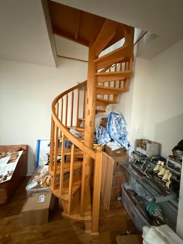 8975 BRIDGE FOREST DR, Germantown, TN 38138