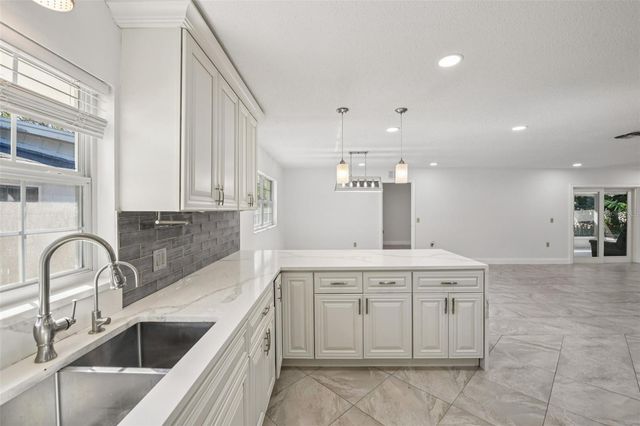 3236 KNOTTYPINE AVENUE, Winter Park, FL 32792