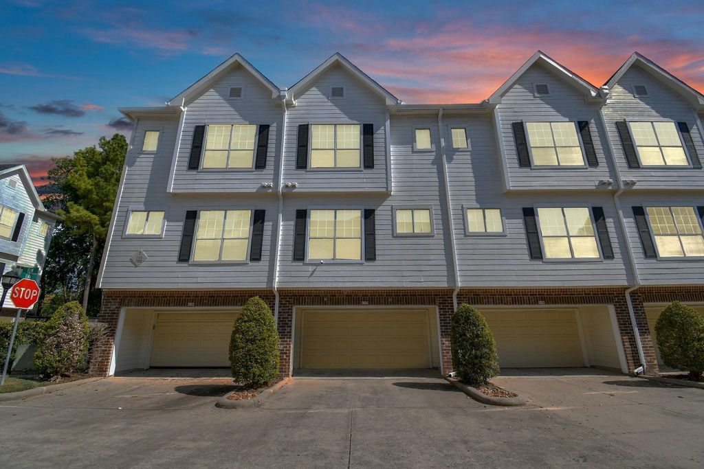 9200 Westheimer Road 707, Houston, TX 77063