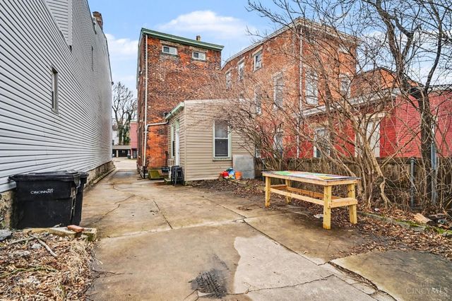 218 Fosdick Street, Cincinnati, OH 45219