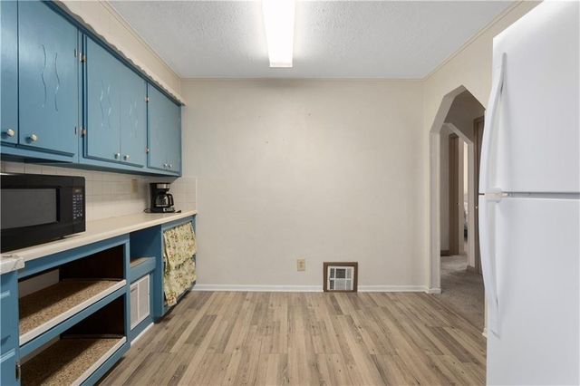 103 N 71st Street, Kansas City, KS 66111