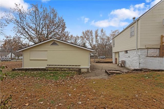 103 N 71st Street, Kansas City, KS 66111