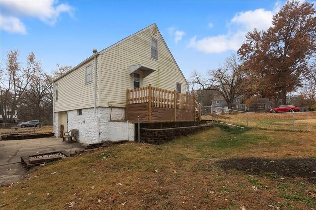 103 N 71st Street, Kansas City, KS 66111