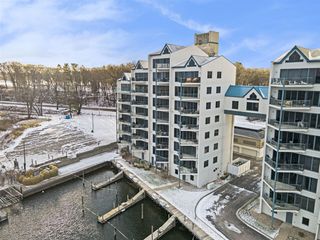 2964 Lakeshore Drive E403, Muskegon, MI 49441