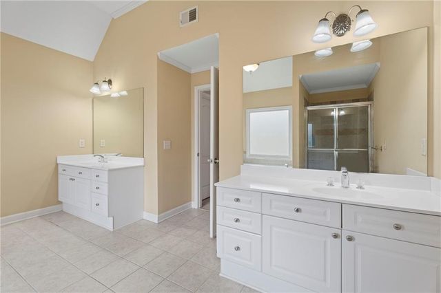 135 Mccook Way NW, Kennesaw, GA 30144