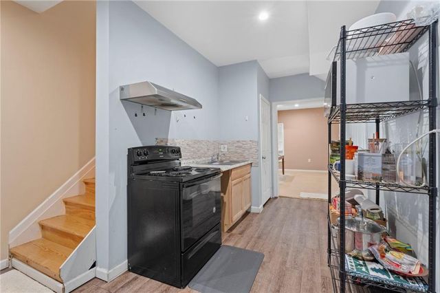135 Mccook Way NW, Kennesaw, GA 30144