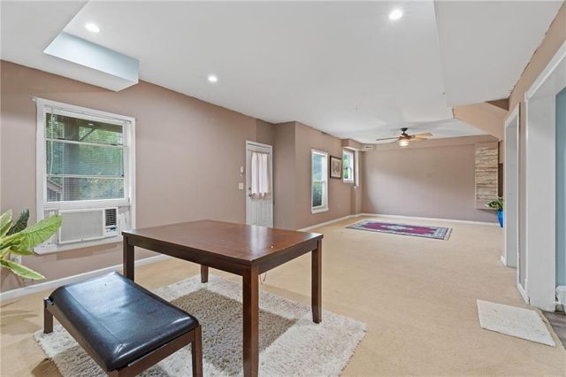 135 Mccook Way NW, Kennesaw, GA 30144